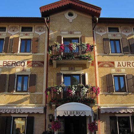 Hotel Aurora Vallarsa エクステリア 写真