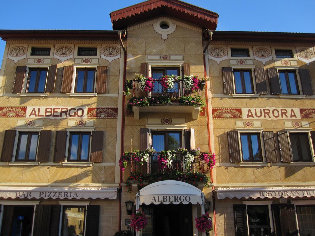 Hotel Aurora Vallarsa エクステリア 写真