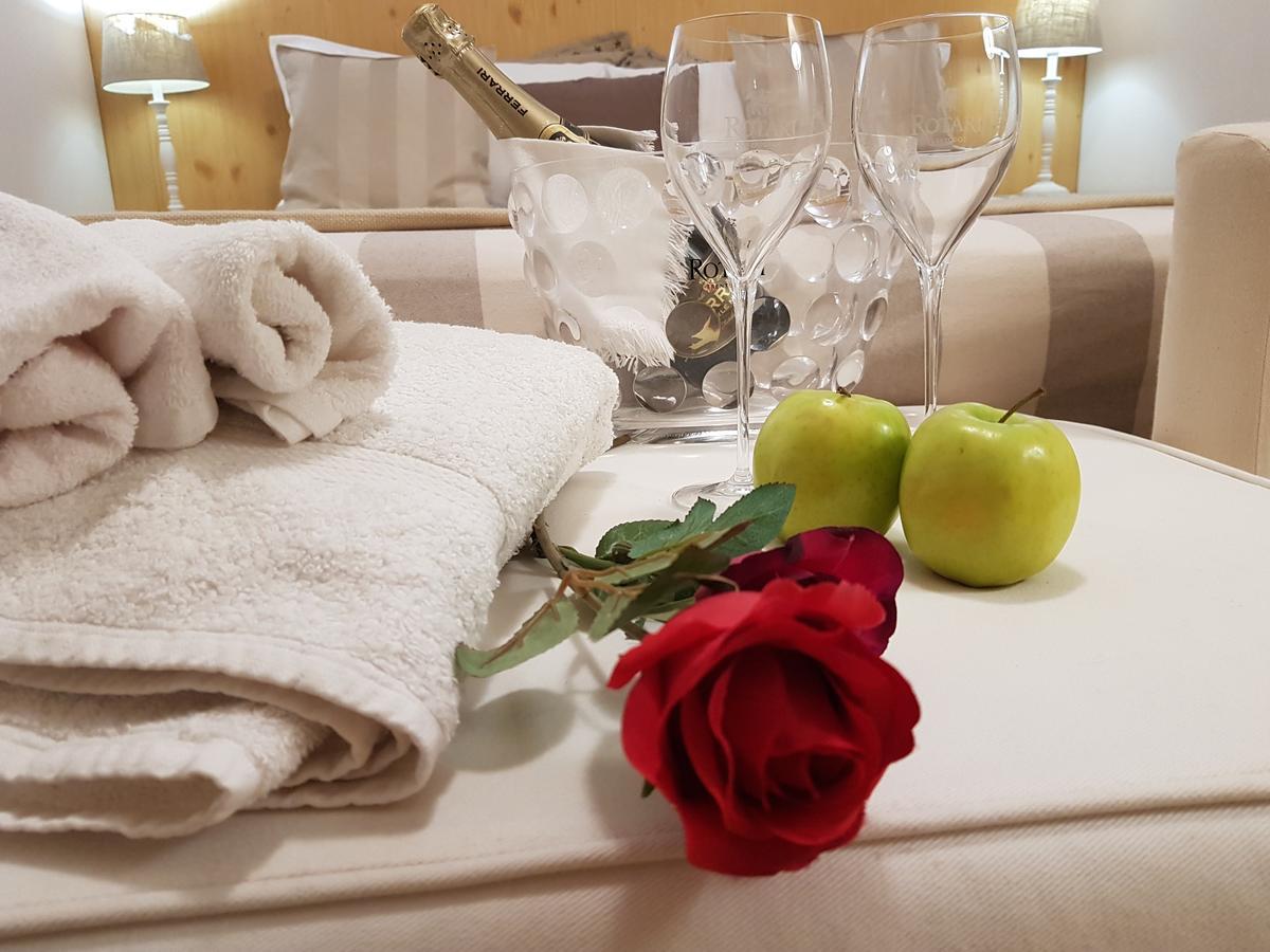 Hotel Aurora Vallarsa エクステリア 写真
